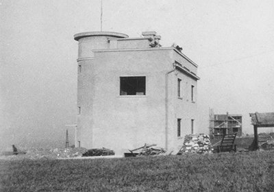 Stavba 1928–1939