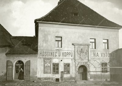 O Podskalské celnici na Výtoni