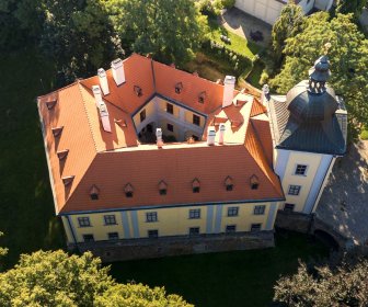Křížem krážem ctěnickým zámkem