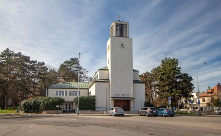 Od Müllerovy vily starými Střešovicemi k Větrníku